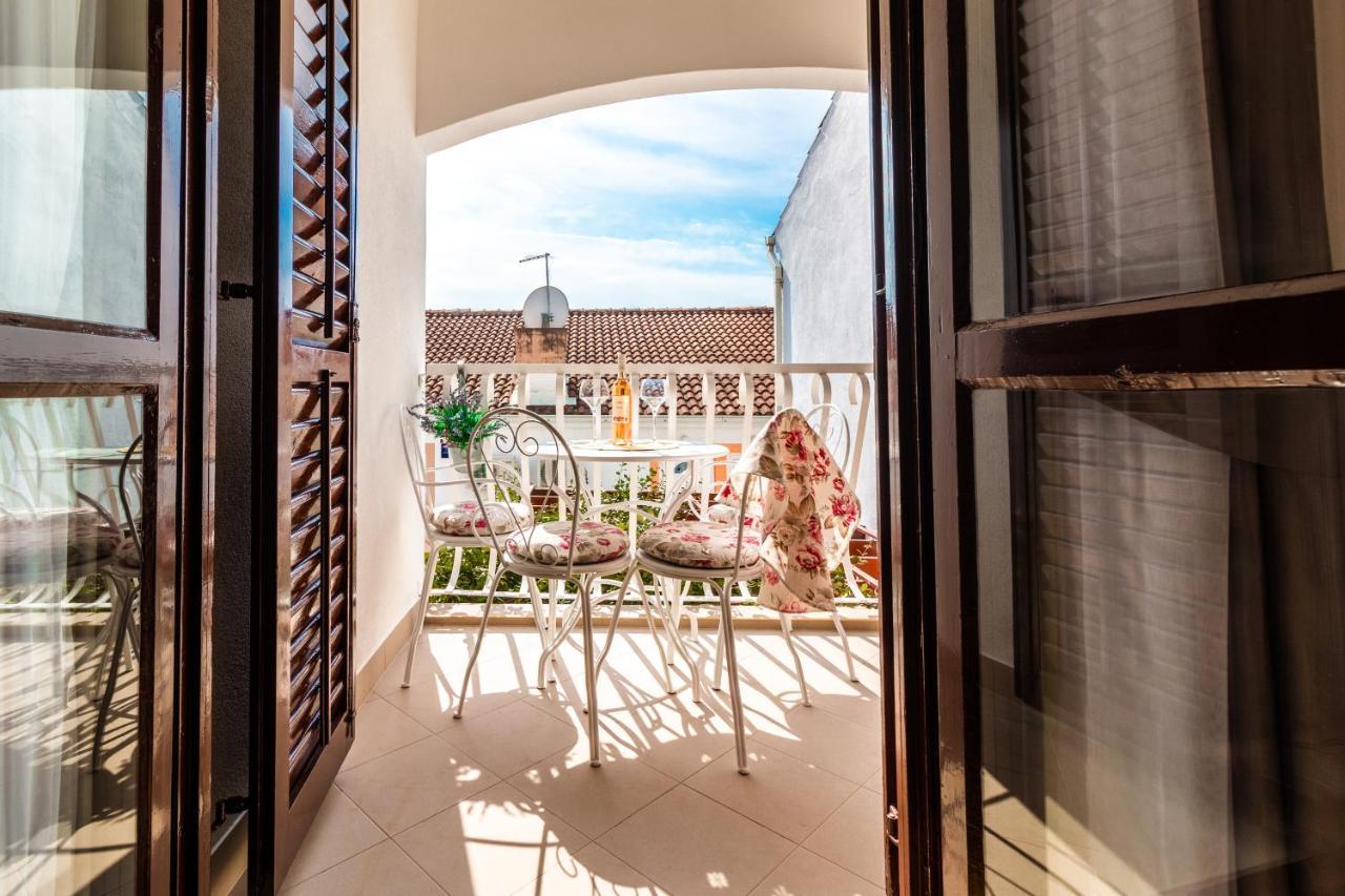 Sunny Beach Apartment Lavica Podstrana Bagian luar foto