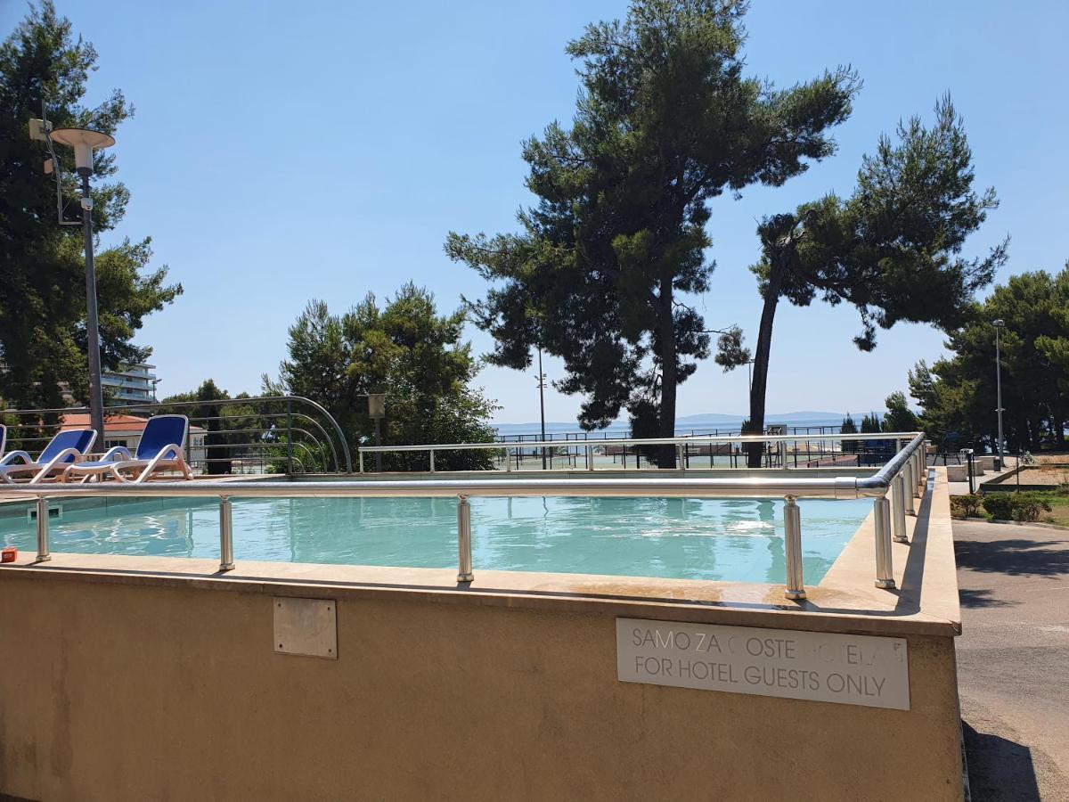 Sunny Beach Apartment Lavica Podstrana Bagian luar foto