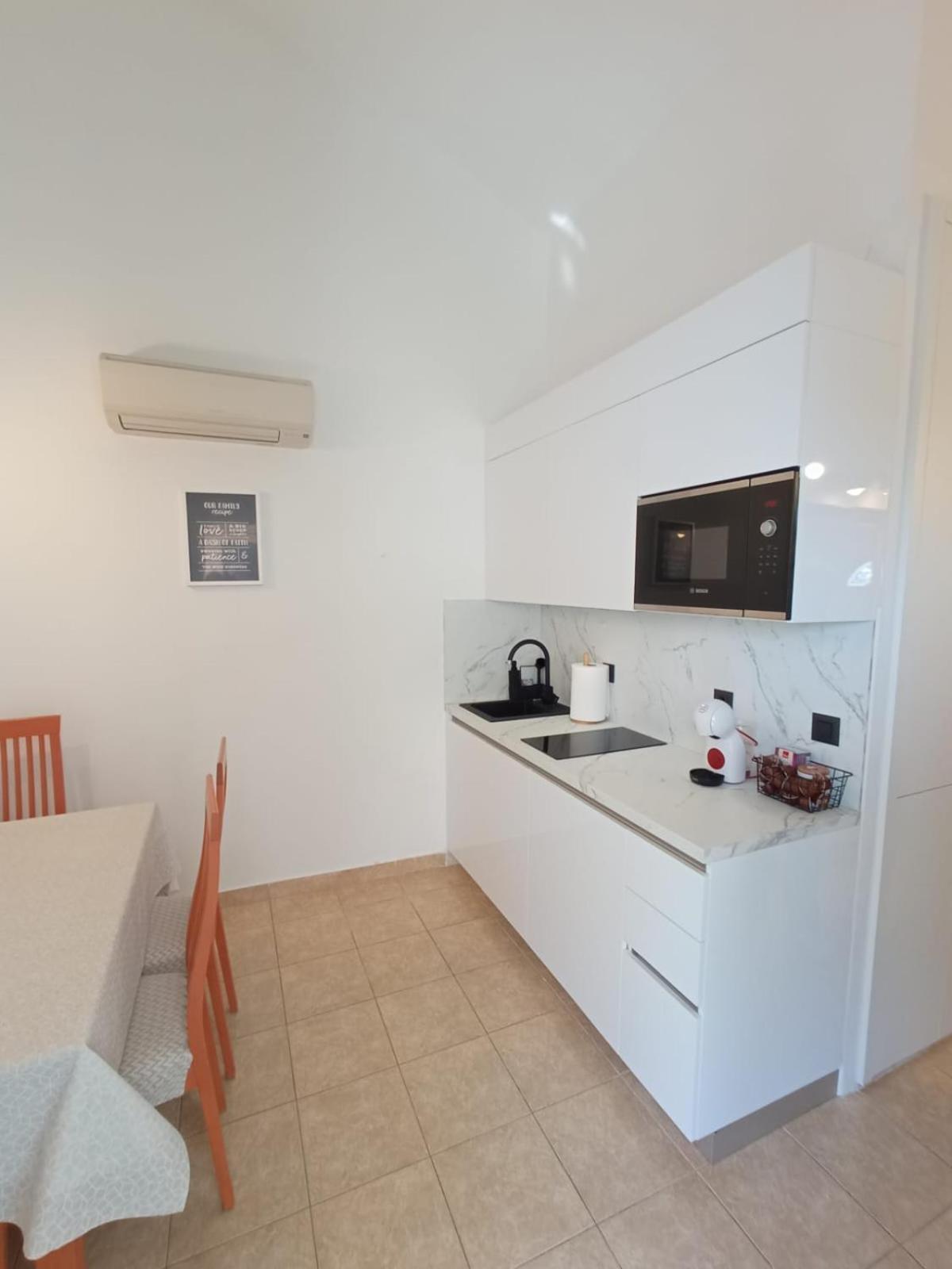 Sunny Beach Apartment Lavica Podstrana Bagian luar foto